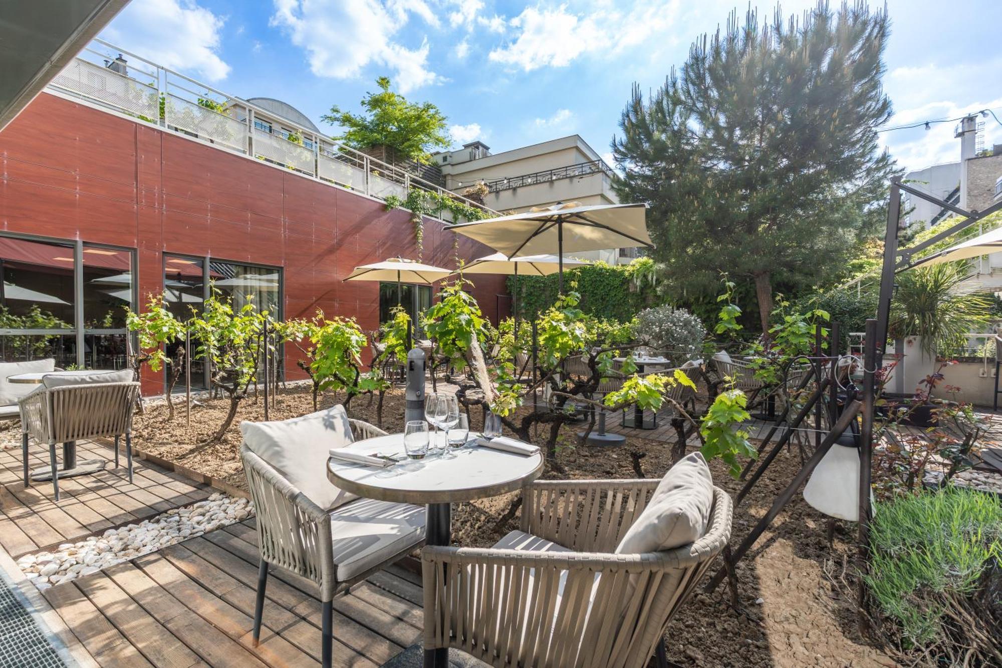 Radisson Blu Hotel, Paris Boulogne Exterior photo